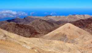 Ascent to Pachnes peak