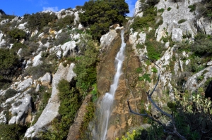 Καταρράκτες στο Παρθένι