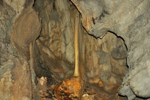 Stravomytis Cave