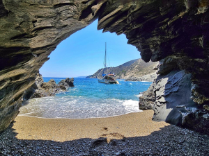 Agia Paraskevi beach at Skepasti