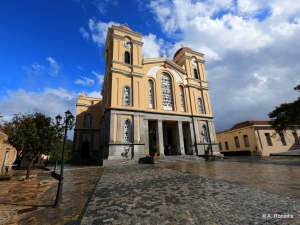 Ναός Μεγάλης Παναγίας στη Νεάπολη